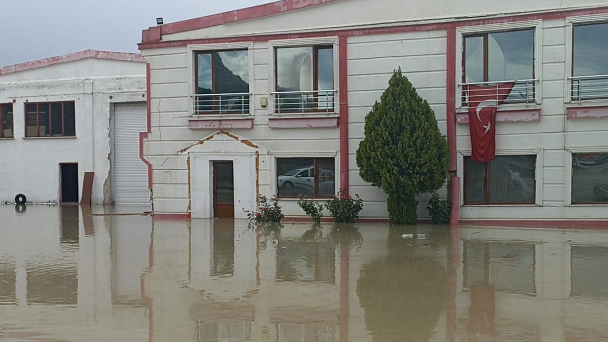 Tosya'da Sağanak Yağış