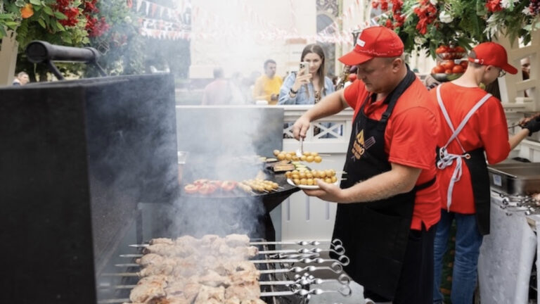 rusyanin-lezzetleri-festivali-moskovada-devam-ediyor-4mSewePh.jpg